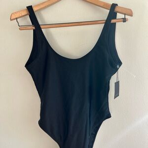Dixperfect Women's Black One Piece Bathing Swimsuit Sz M NWT